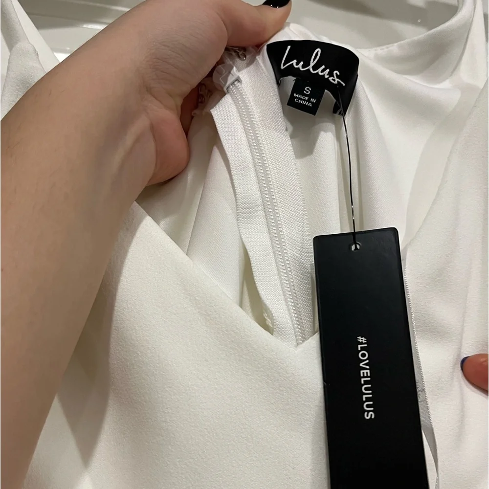 Lulus🤍Dress - Picture 4 of 4